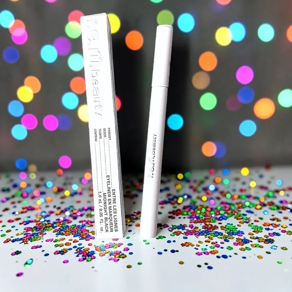 r.e.m. beauty At The Borderline Eyeliner Marker in MIDNIGHT BLACK NIB 0.05 Fl Oz